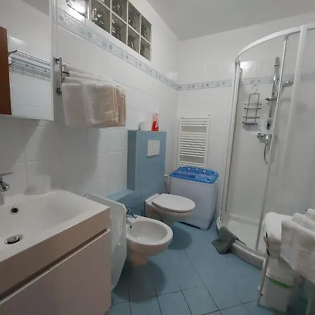 La Casa Delle Camelie 펜션 스트레사