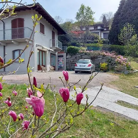 La Casa Delle Camelie 펜션 *