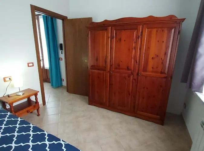 La Casa Delle Camelie Stresa